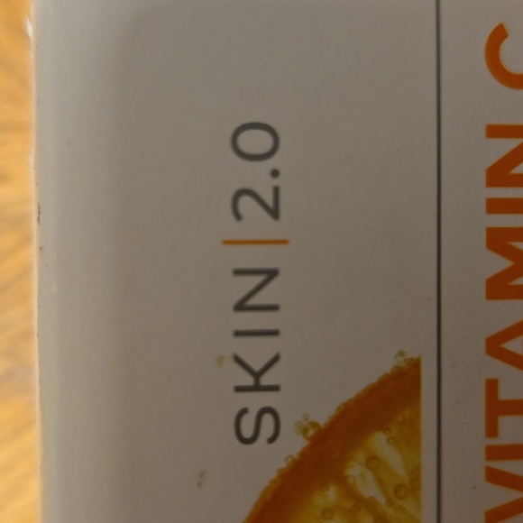 Skin 2.0 Vitamin C and Collagen Facial Serum - Picture 2 of 6